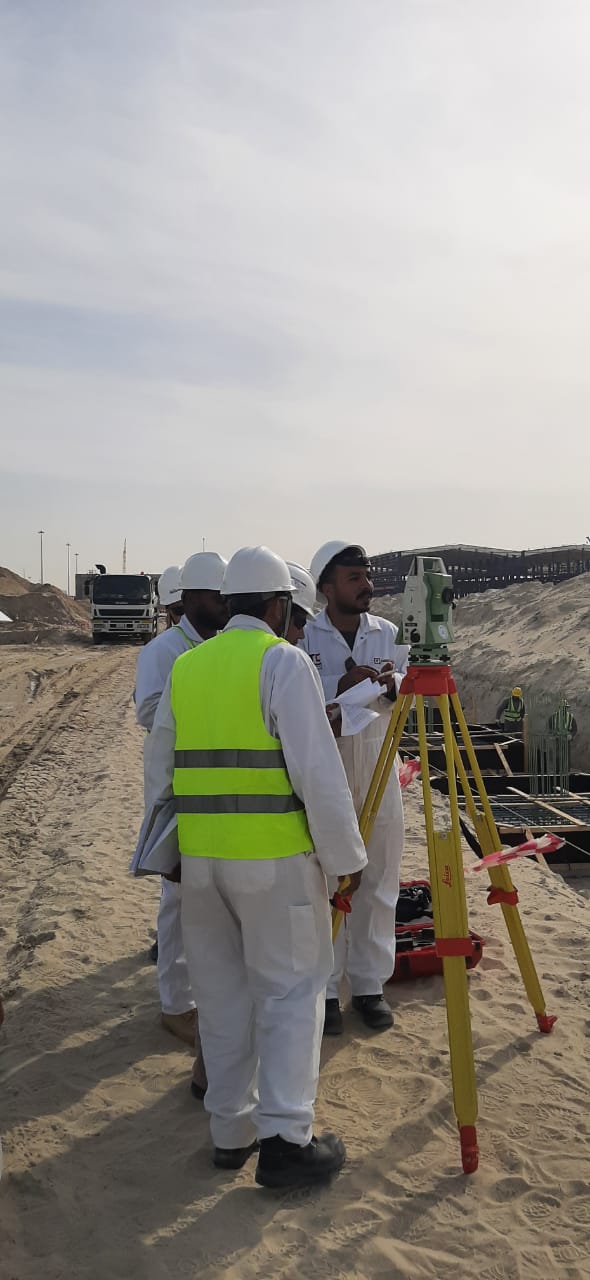 A Comprehensive Guide to Finding and Hiring a Contractor in KSA